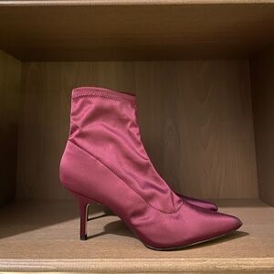 zara • burgundy satin heeled boots